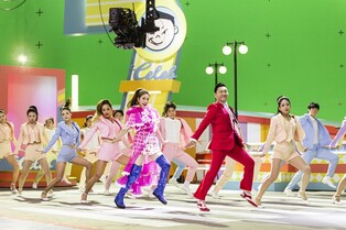 PSY unveils M/V making film for new song 'Celeb' starring Suzy
