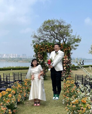 YouTuber 'Common Siblings' Han Eutteum·Jang Da-woon get married