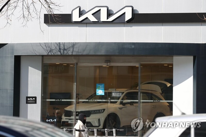 (LEAD) Kia Q1 net falls 0.2 pct amid chip shortage