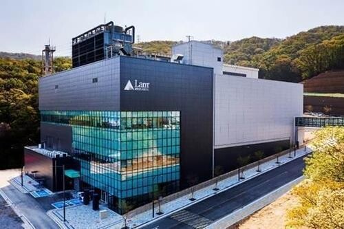 (LEAD) Lam Research opens technology center in S. Korea