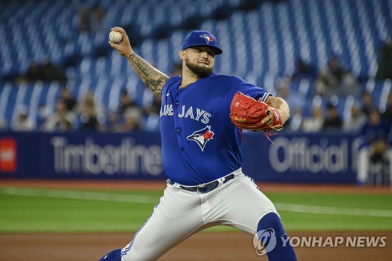 '류현진 절친' 마노아 벌써 4승째…MLB 토론토, 보스턴 1-0 제압