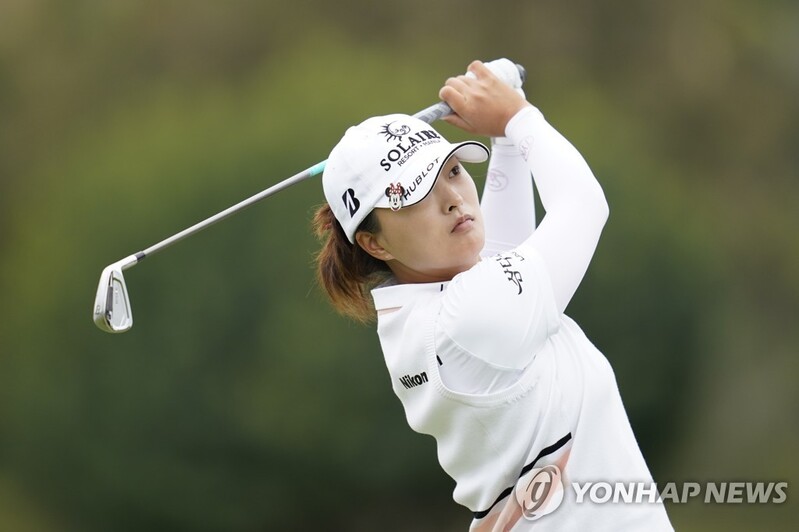 6연속 버디로 살아난 고진영…신설 대회 첫날 7언더파 맹타