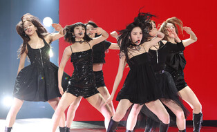 S. Korean girl group Le Sserafim debuts