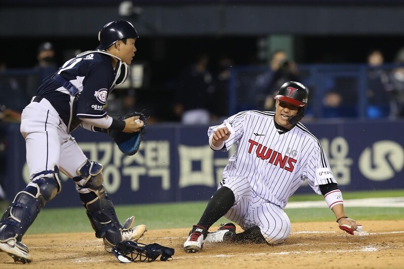 Veteran KBO catcher takes pride in speed