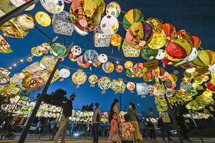 [K-Geography] Festival on traditional Korean paper