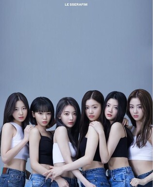 Doosan invites Le Sserafim to their game against Kt wiz