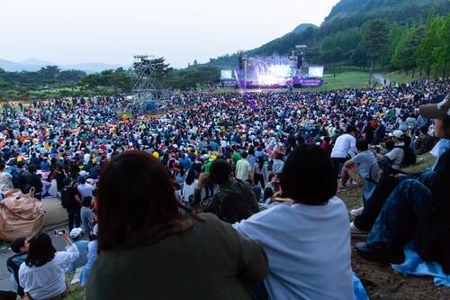 [고침] 스포츠(3년 만에 돌아온 골프장 콘서트…28일 서원…)