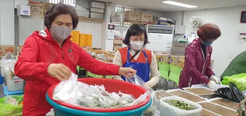 [#나눔동행] "반평생 이어온 자원봉사, 삶의 활력소" 창원 김인순씨