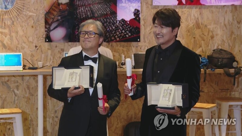 [고침] 경제([특징주] 칸영화제 2관왕·범죄도시2 흥행에…)