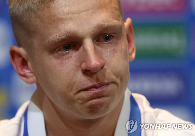월드컵 PO 앞두고 울어버린 우크라 진첸코 "전쟁 멈춰주세요"