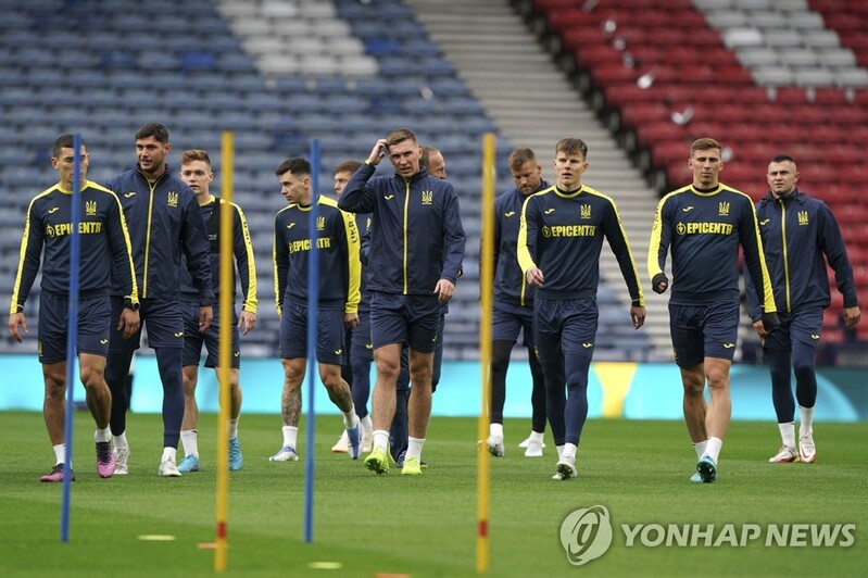 "승전보 필요해"…월드컵 유럽 PO 스코틀랜드전 기다리는 우크라