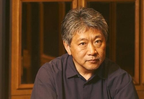 Kore-eda praises Song Kang-ho for performing fresh in every take