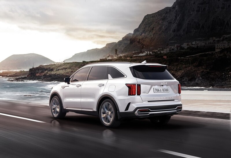 Kia's May sales fall 4.9 pct amid chip shortage