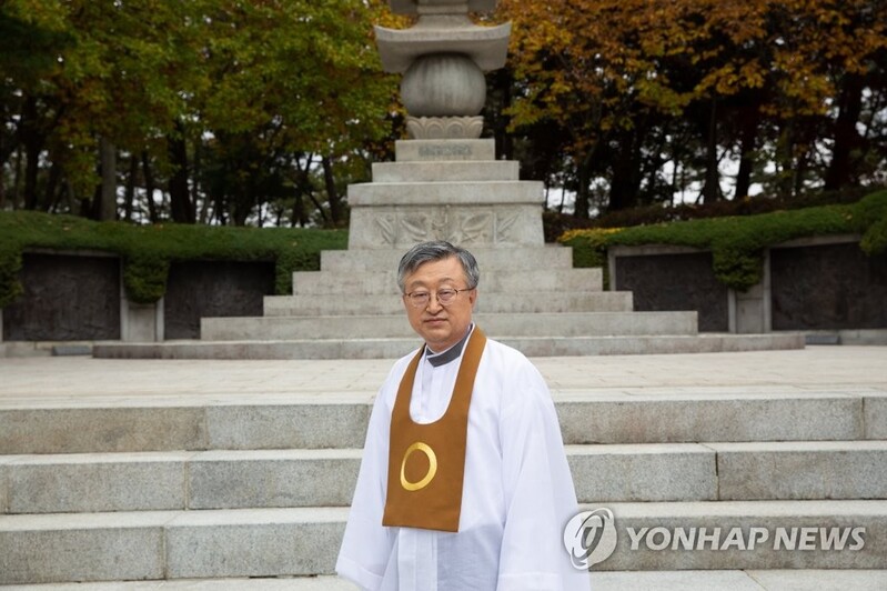 원불교 교정원장 "유흥식 추기경, 세상의 빛 되길"