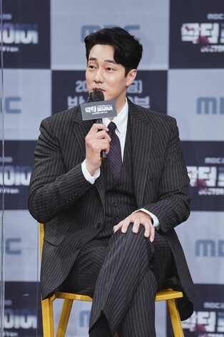 'Doctor Lawyer' So Ji-sub says "acting as doctor and lawyer was difficult"