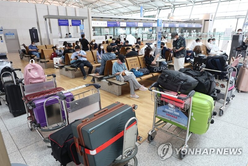 (2nd LD) New COVID-19 infections fall below 10,000: KDCA