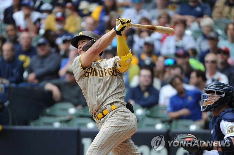 김하성 2경기 연속 무안타…호수비로 팀 승리 일조