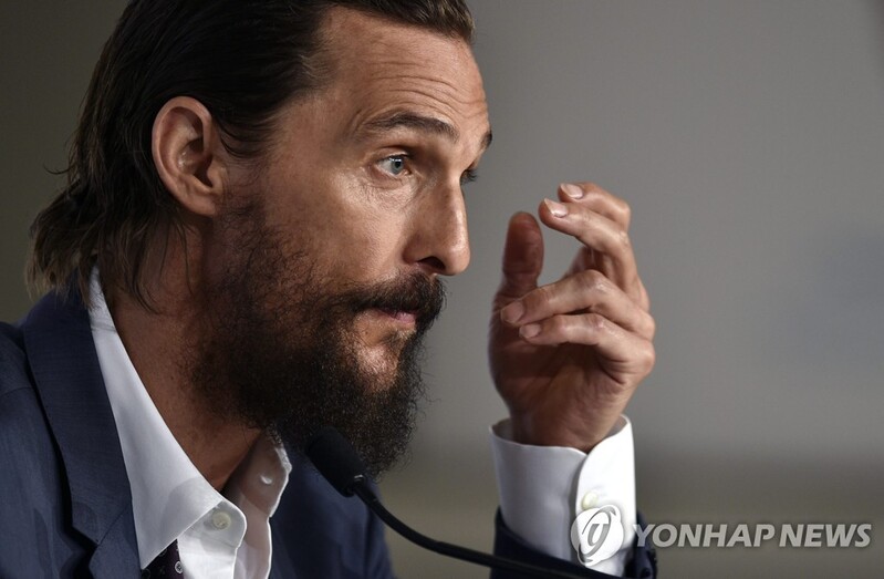 "내 고향에서 총기 비극이…" 할리우드 스타 대책 호소