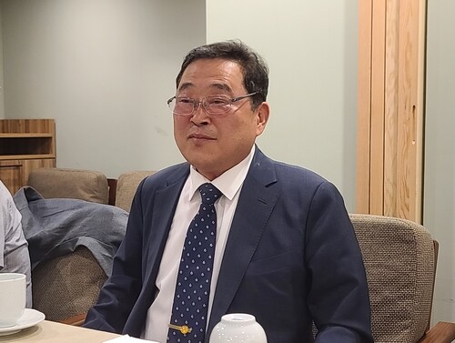 [고침] 문화(김령하 신임 민족종교협의회장 "우린 사이비가…)