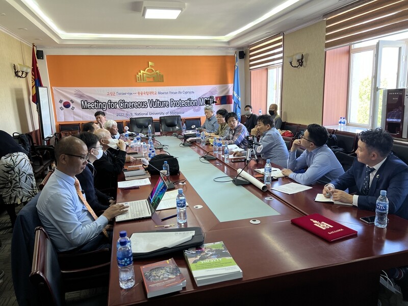 독수리 월동지 경남 고성군, 몽골서 독수리 보호 실태조사