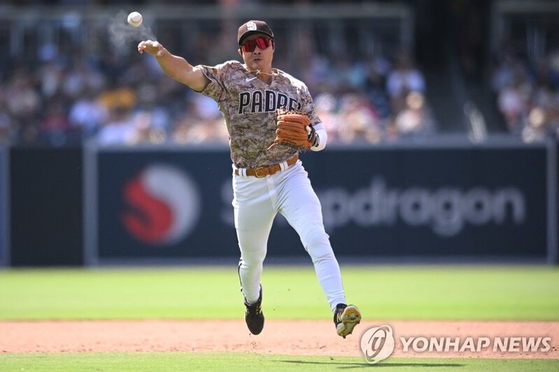 호수비에 홈런 빼앗긴 김하성, 2타수 무안타…타율 0.211