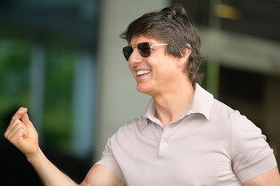 'Top Gun' Tom Cruise in S. Korea