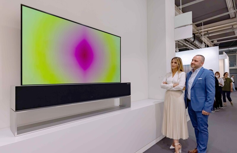 LG전자, 올레드 TV에 미술계 거장 작품 담아 전시