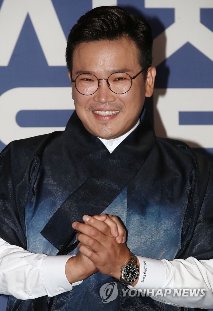 '음주운전 적발되자 도주' 방송인 MC딩동 1심서 집행유예