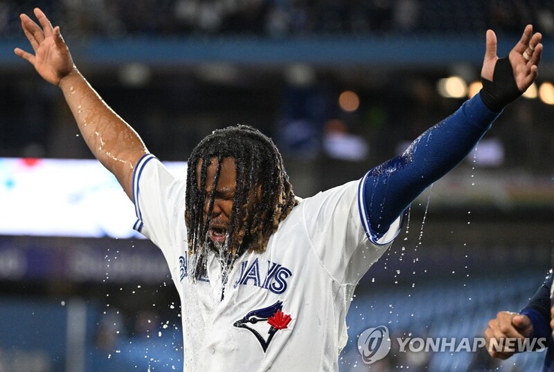 게레로 주니어-골드슈미트, MLB 이주의 선수 선정