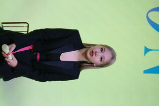 NAYEON at media showcase of 'IM NAYEON'