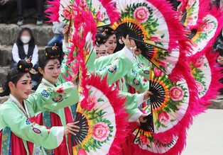 [Hallyupedia] Buchaechum