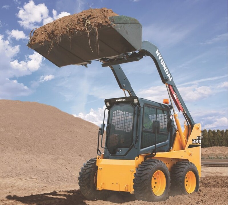 형식승인 위반·제원표 미부착 '스키드로더' 599대 리콜