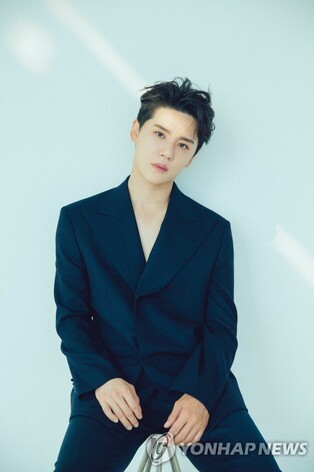 Kim Jun-su complained of leg pain during Tokyo concert