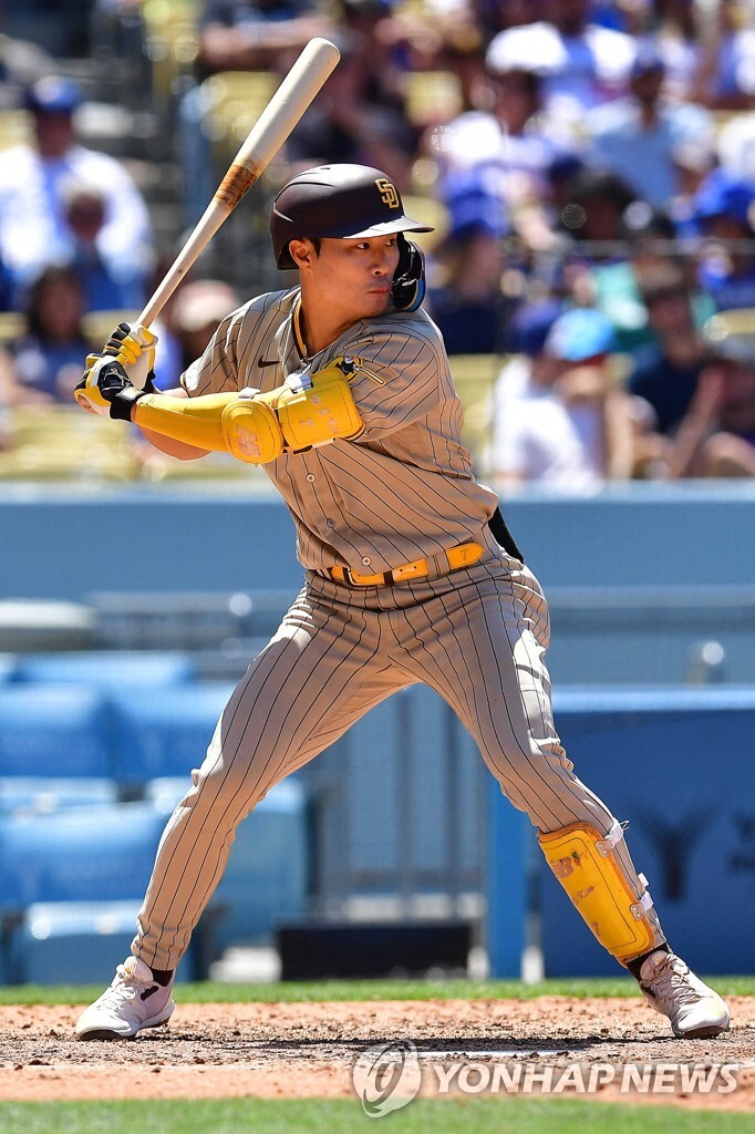 MLB 샌디에이고 김하성, 이틀 연속 1번 타자 출전…무안타 교체