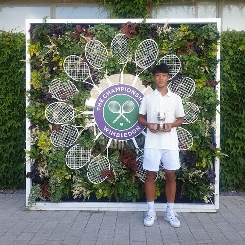 S. Korean prospect Cho Se-hyuk wins boys' under-14 title at Wimbledon
