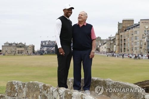 디오픈 개최 세인트앤드루스, 니클라우스에 명예 시민증