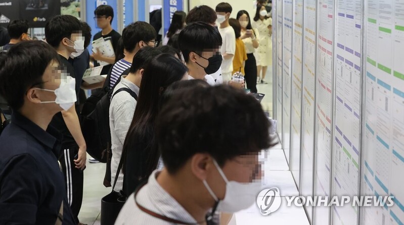 (LEAD) S. Korea's job growth slows in June amid increased economic uncertainty