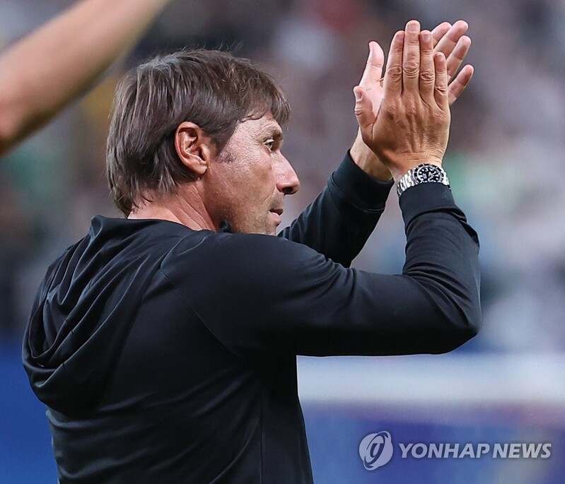 손흥민 선발 제외 이유는?…콘테 "더 열정적 응원 받게 하려고"