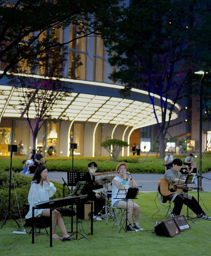 롯데물산, 월드타워 잔디광장서 버스킹 등 문화공연