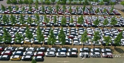 Auto exports hit 8-yr high in 1st half on popularity of eco-friendly cars