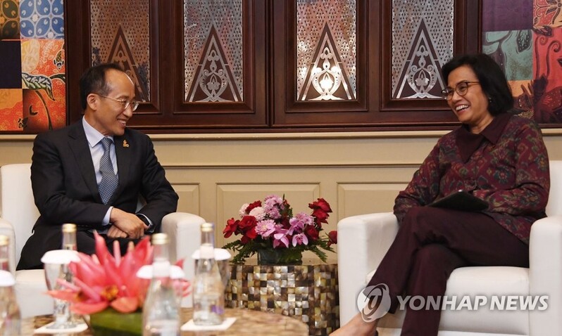 Finance Minister Choo calls for Indonesia's support for S. Korean businesses