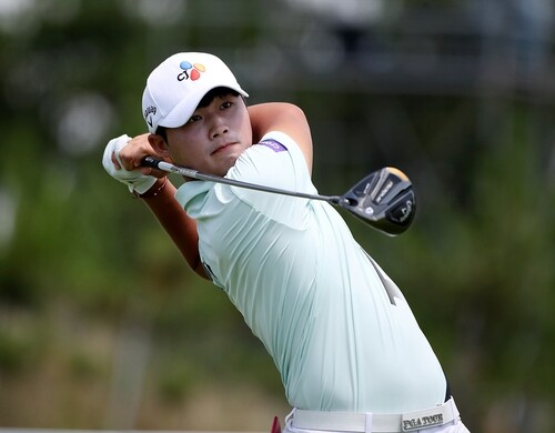 배용준, 한장상 인비테이셔널 3R도 선두…코리안투어 첫 승 눈앞(종합)