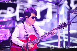 'Legendary singer' Cho Yong-pil to release four of his albums as limited-edition vinyl LP