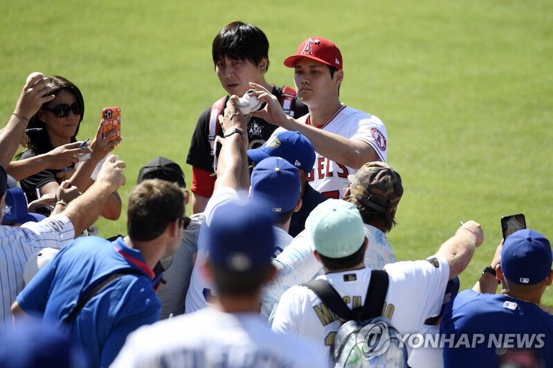 '야구 천재' 오타니 "스승과 함께 WBC 나가고 싶다"