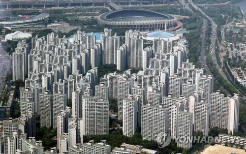 Seoul's average apartment price jumps nearly fourfold in 18 yrs: civic group