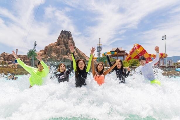 더위마저 잊게 할 재미…"롯데워터파크에서 바캉스 즐겨요"