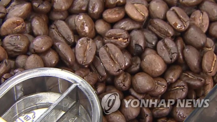 커피값 낮아지나…농식품부 "생두 수입업체 공급가 인하 시작"