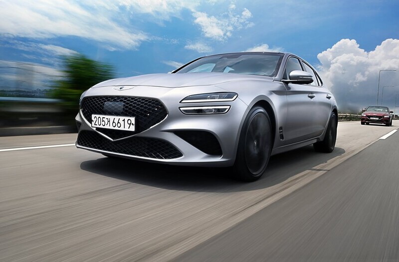 (LEAD) Hyundai Q2 net jumps 56 pct on improved product mix, weak won