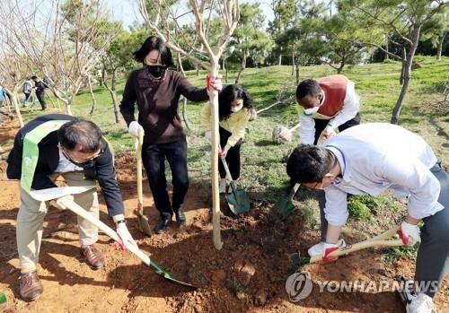 GCF board approves US$380 mln for projects to tackle climate change
