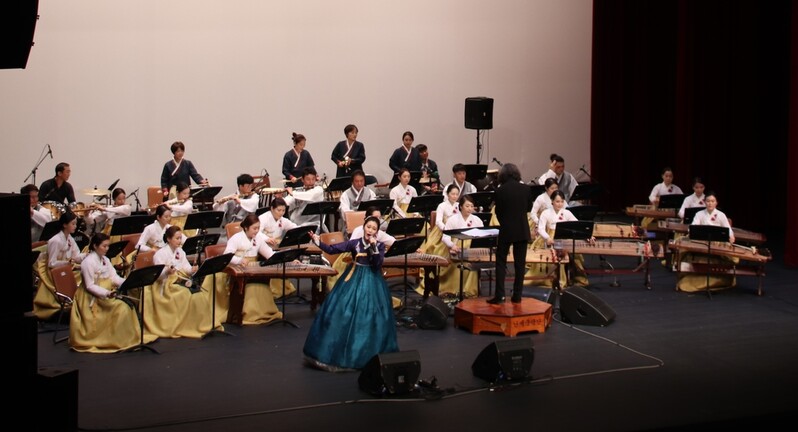 과일 맛보고 공연 즐기고…옥천 포도복숭아축제 '풍성'
